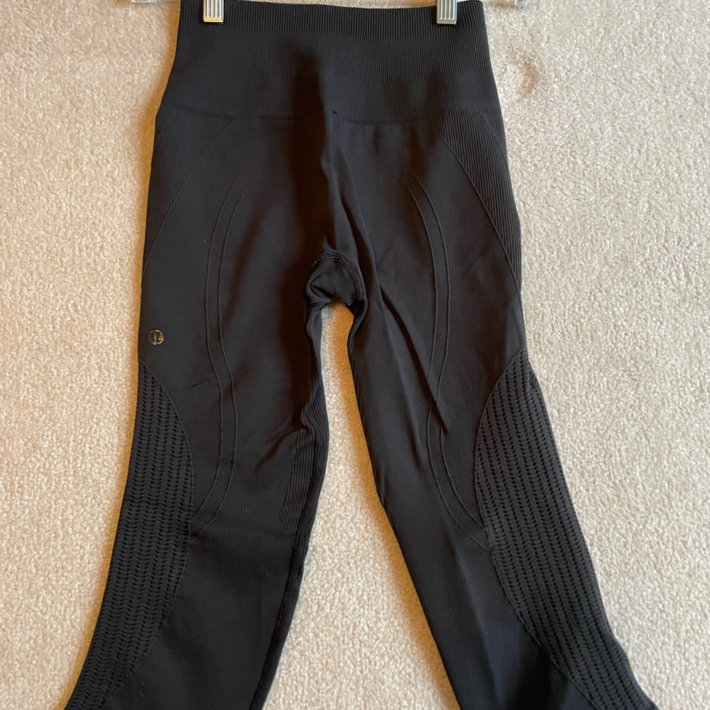 Lululemon capri tights